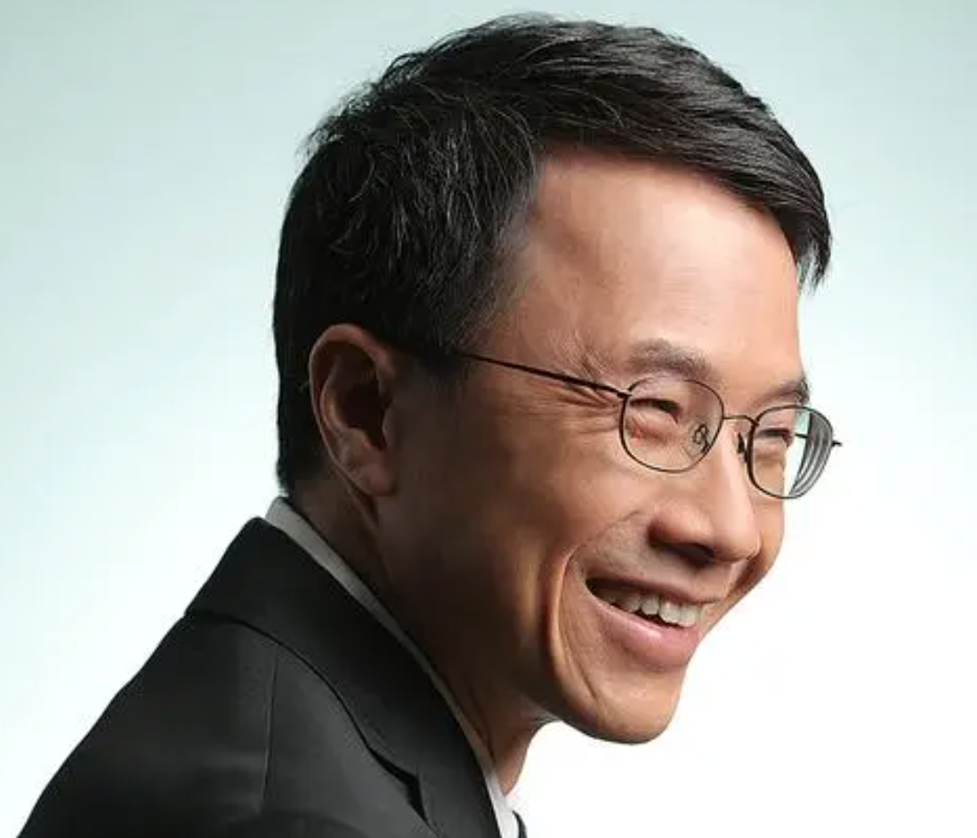 Appoints Dr. He-Yun Liu as Visiting Professor at the Robert School of Business